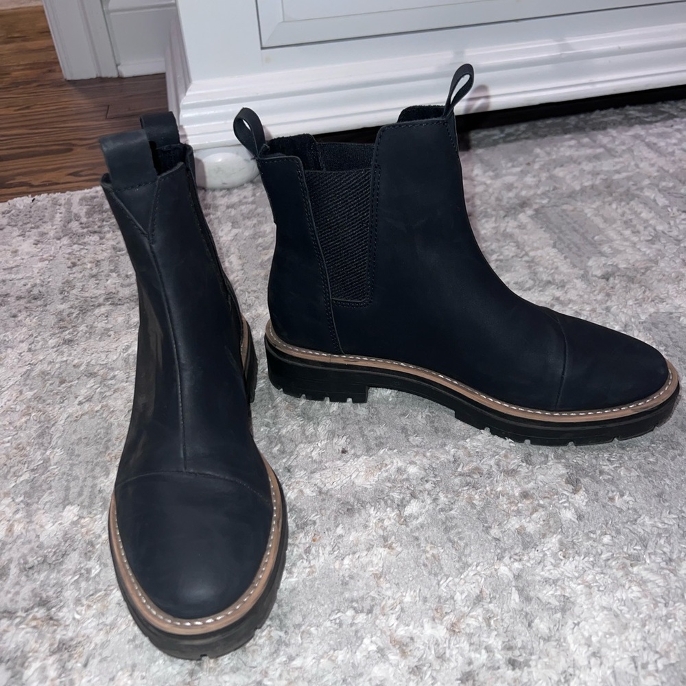 Women’s Tom’s Chelsea Boots